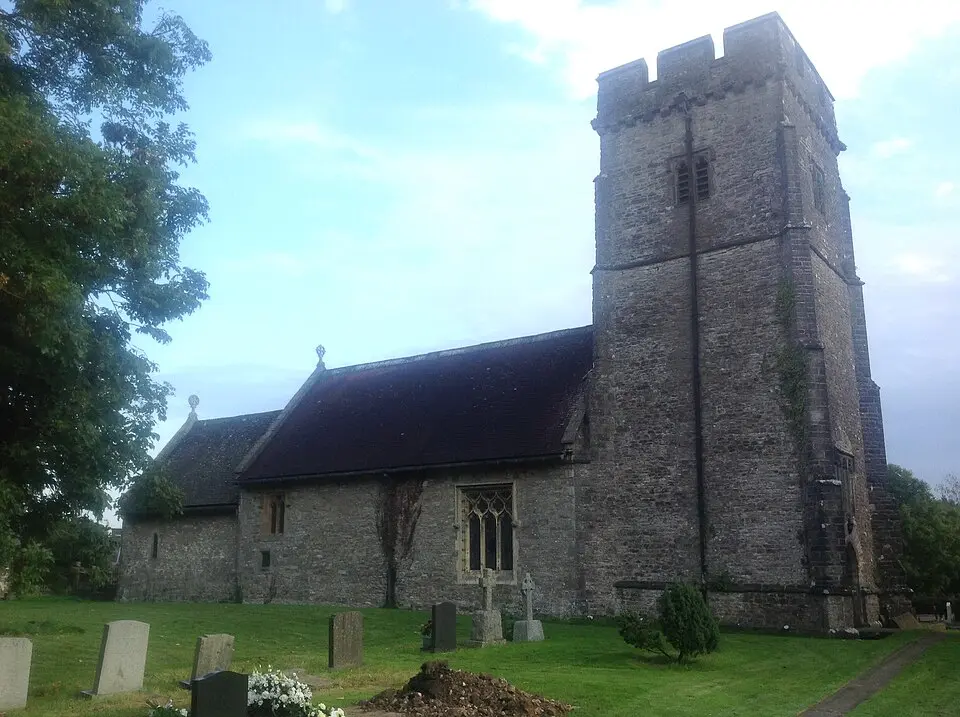Image: FruitMonkey · CC BY-SA 3.0 Llanfair