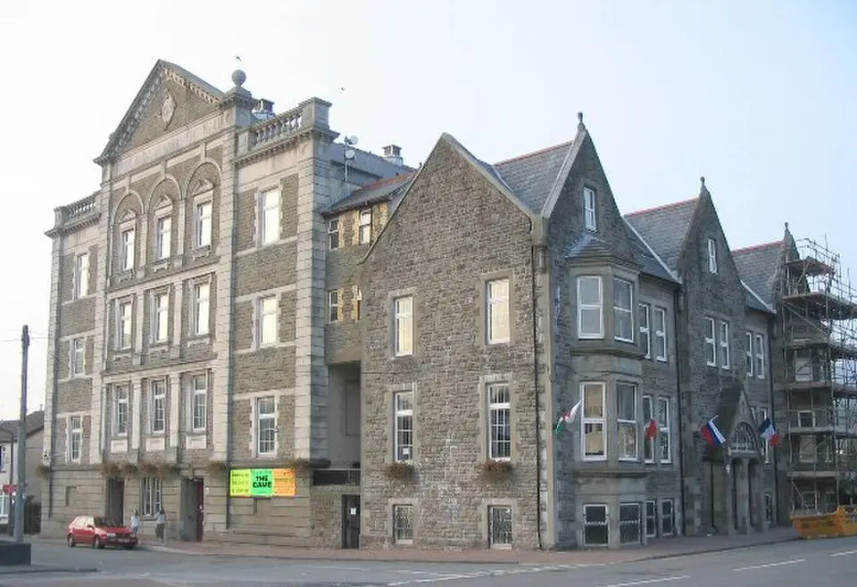 Parc and Dare Hall
