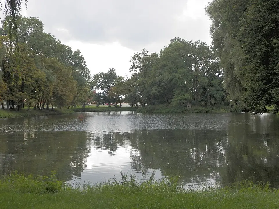 Park pałacowy