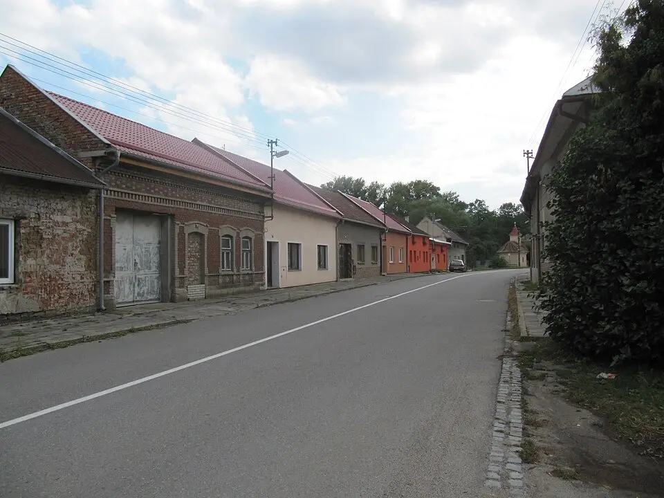 Obrázek: Palickap · CC BY-SA 3.0 Tovačov II-Annín