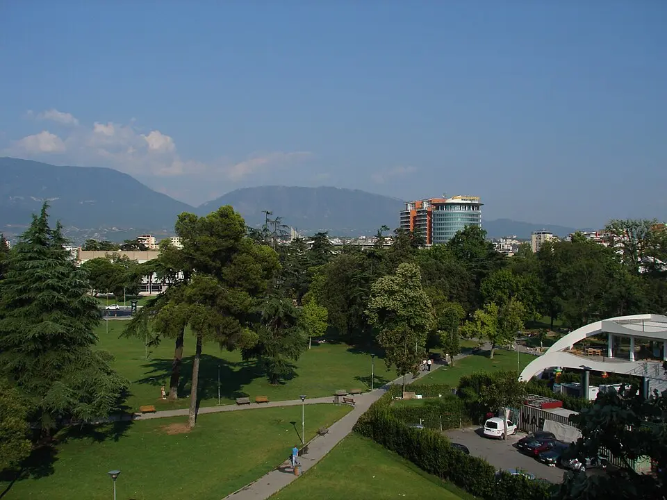 Rinia Park