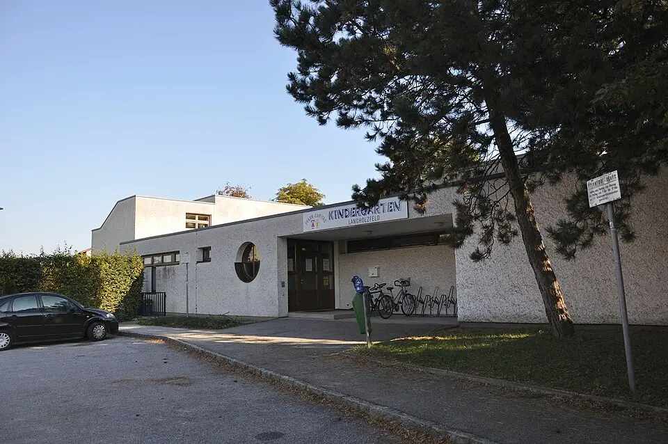 Kindergarten und Pfarrhof