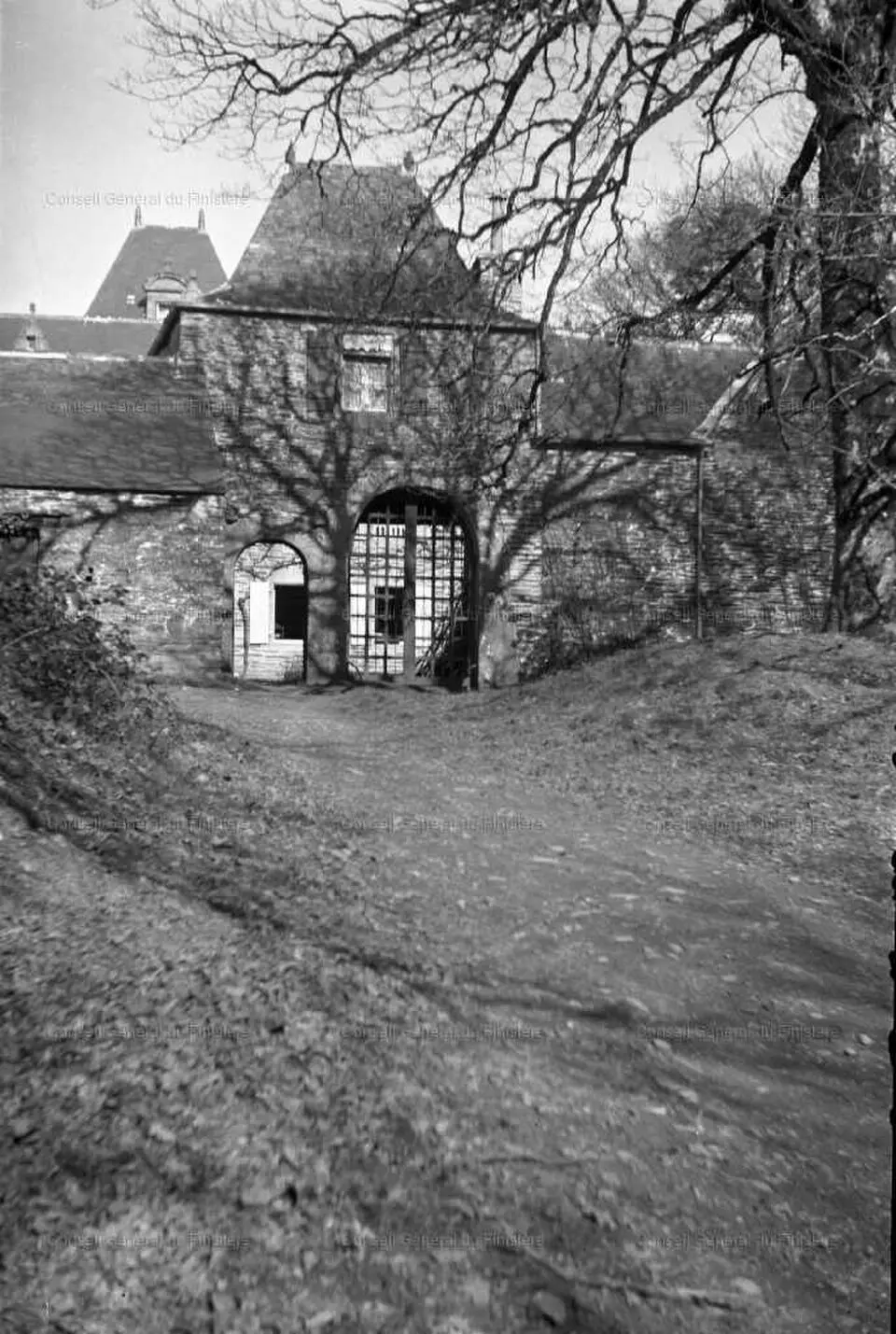 Image: Fonds Godineau, Archives départementales du Finistère · Public domain Manoir de Keranmoal