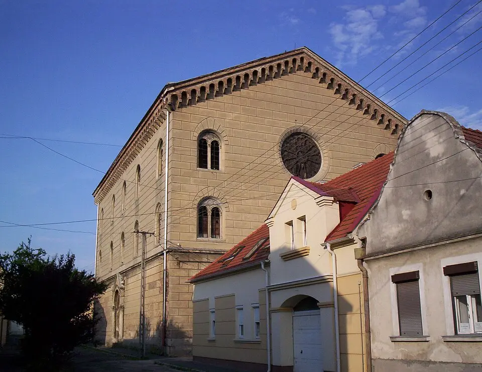 Pápai zsinagóga