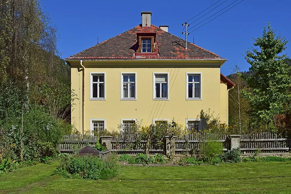 Pfarrhof mit Mesnerhaus