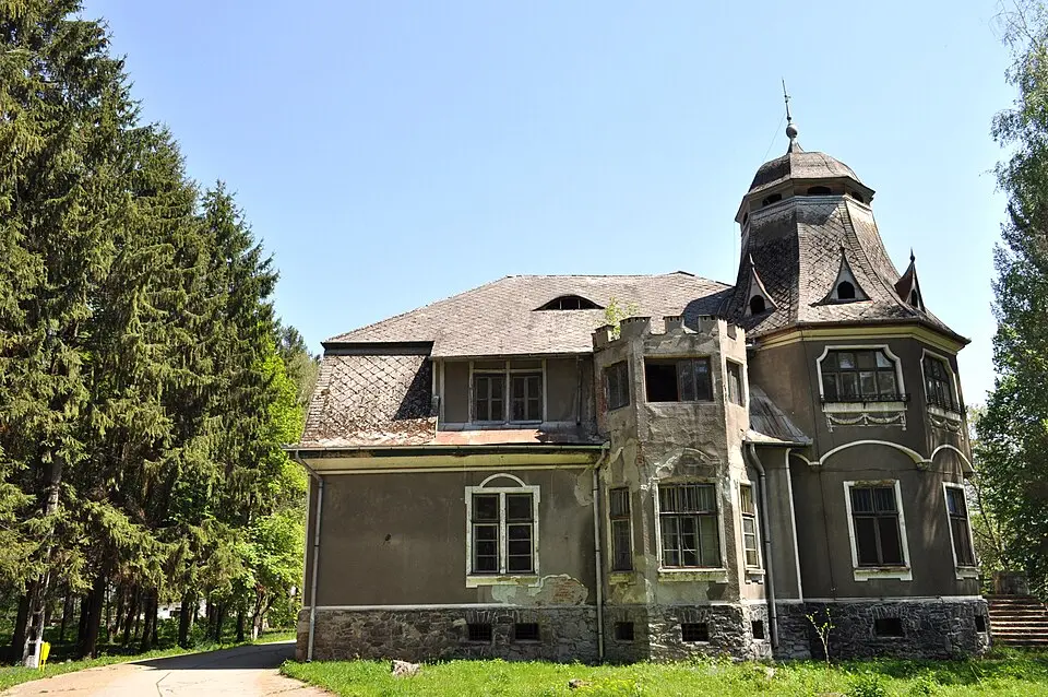 Castelul Pogány din Păclișa
