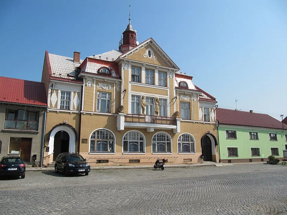 Záloženský a společenský dům Příkazy