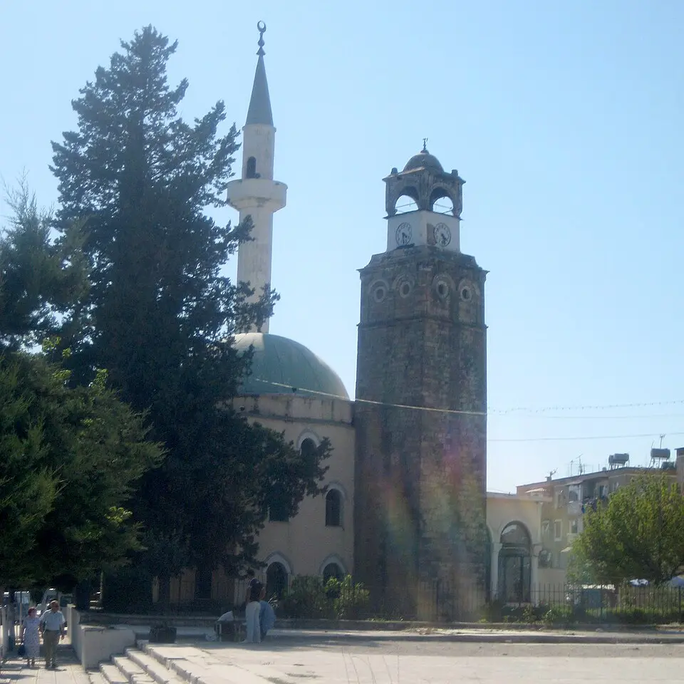 Peqin mecset