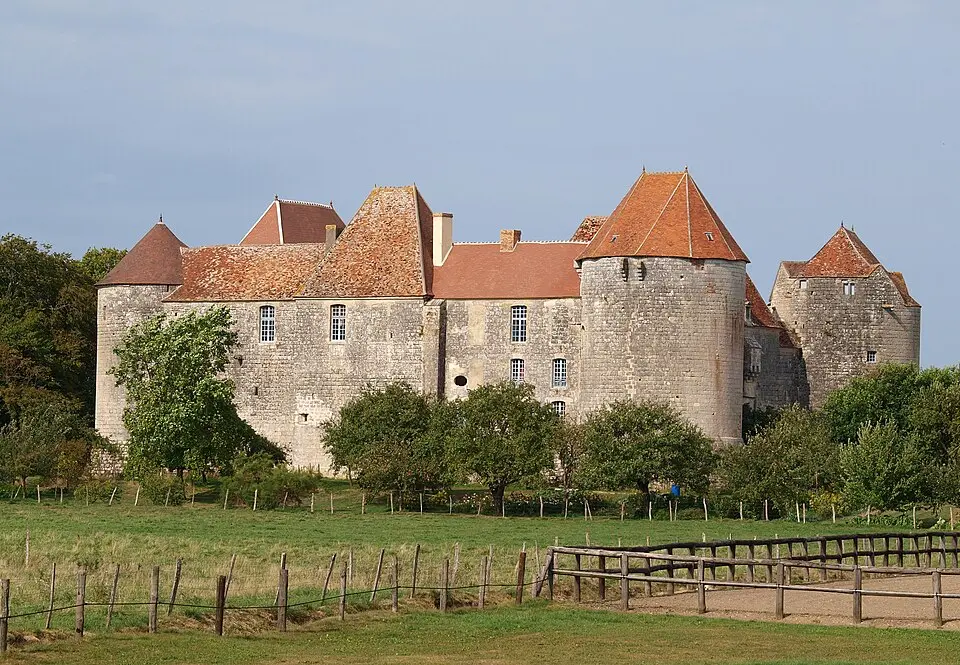 château de la Motte-Josserand