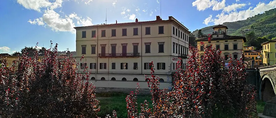 palazzo Cecchi al Ponte del Duomo