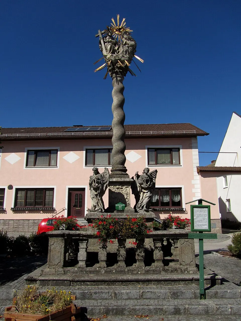 Pest-/Dreifaltigkeitssäule