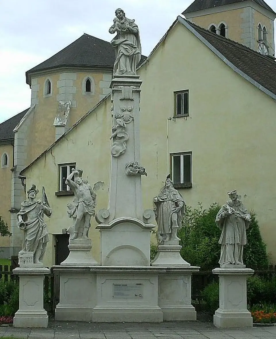 Obrázok: Veleius (talk) · CC BY-SA 3.0 AT Pestsäule