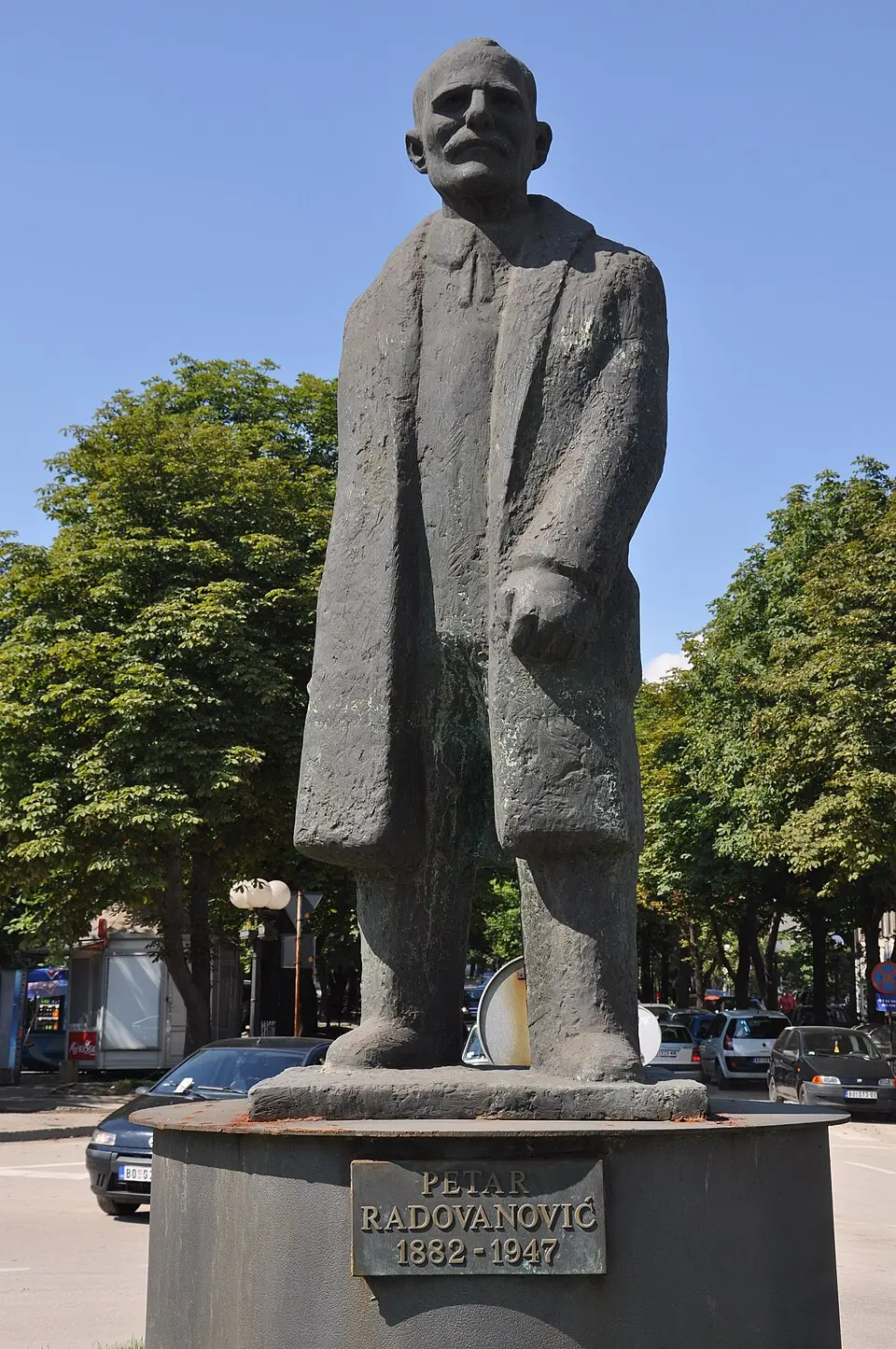 Monument de Petar Radovanović à Bor
