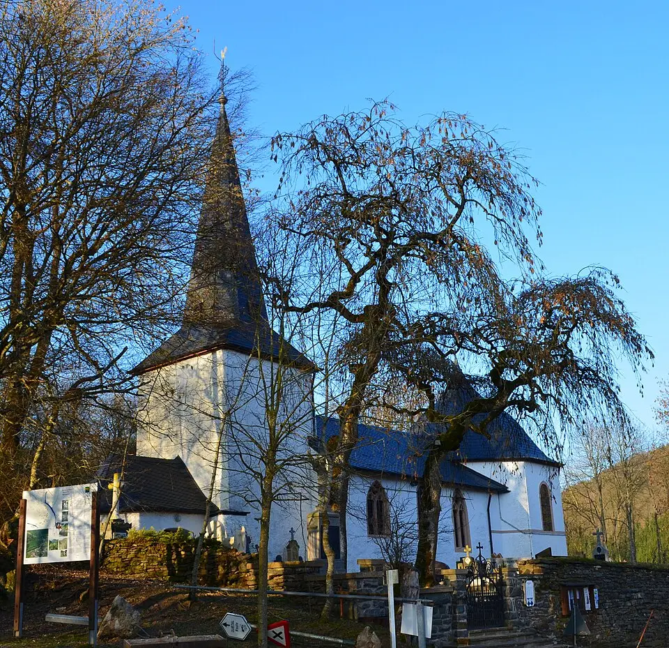 Image: El Bubi · CC BY-SA 3.0 Kirche St. Peter