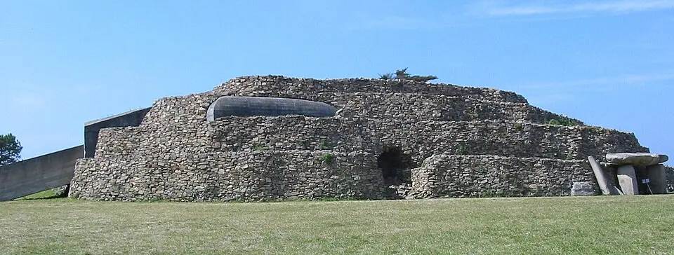 Le Petit Mont