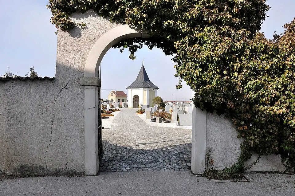 Friedhof mit Friedhofskapelle