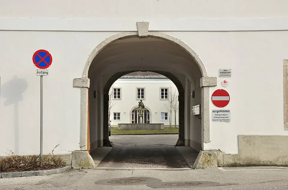 Pfarrhof