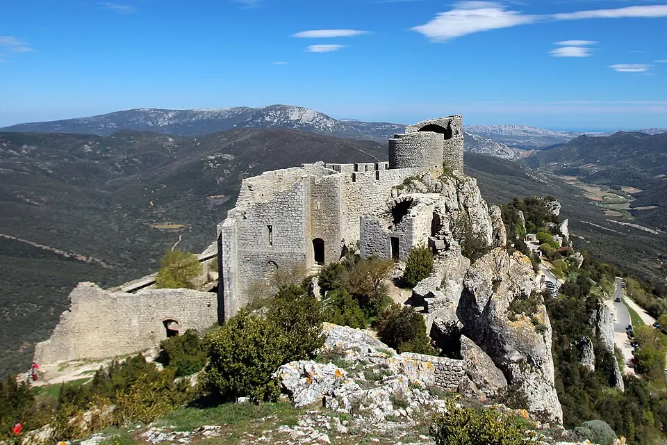 Hrad Peyrepertuse
