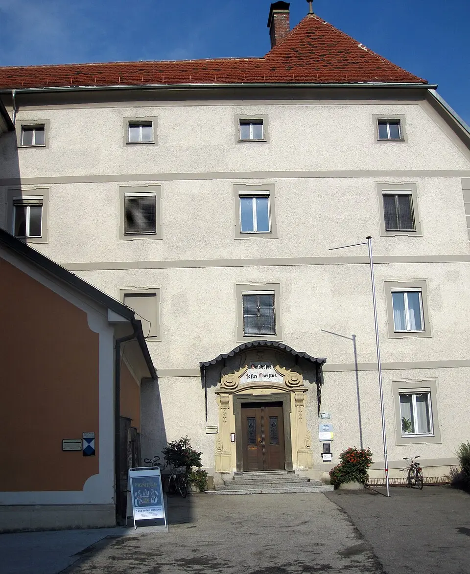 Pfarrhof, ehem. Karmeliterkloster