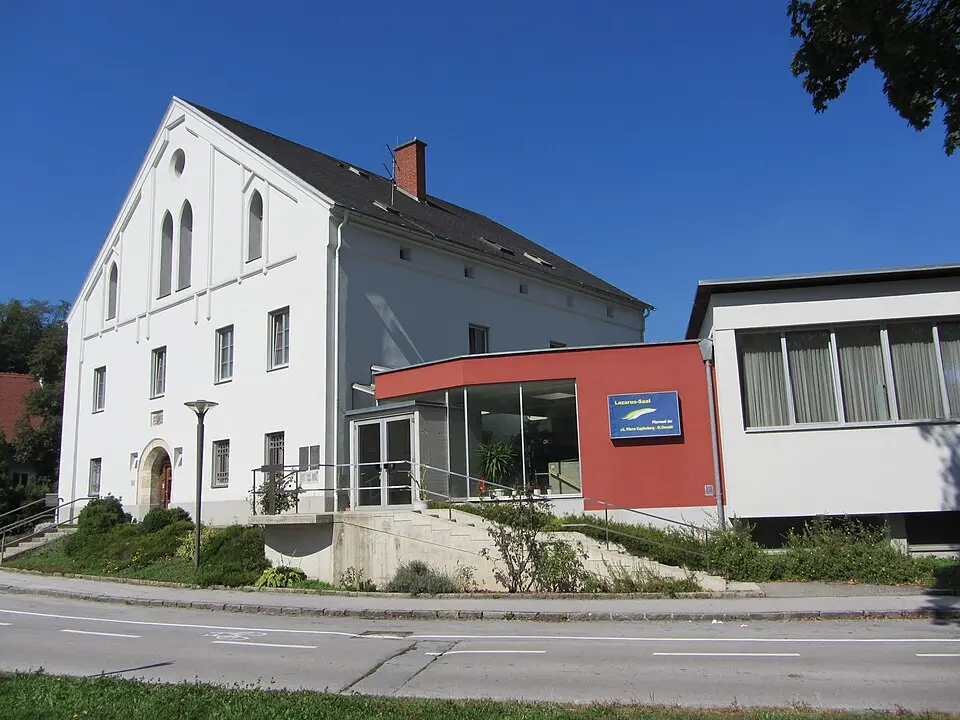 Obrázok: StefanTiran · CC BY-SA 3.0 AT Pfarrhof