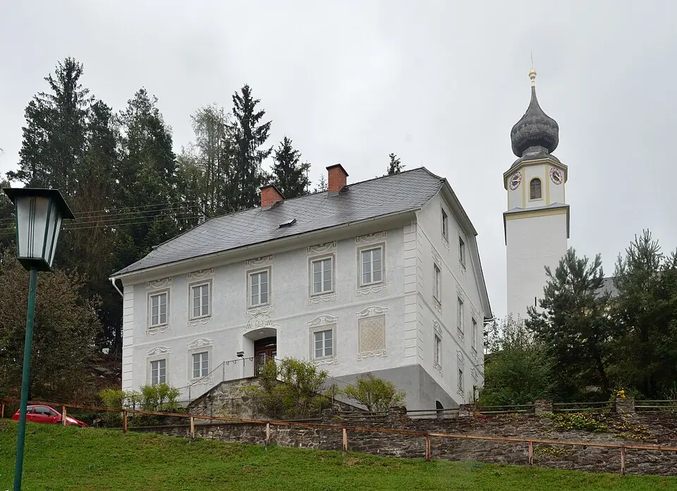 Image: Herzi Pinki · CC BY-SA 3.0 AT Pfarrhof Sankt Kathrein am Hauenstein