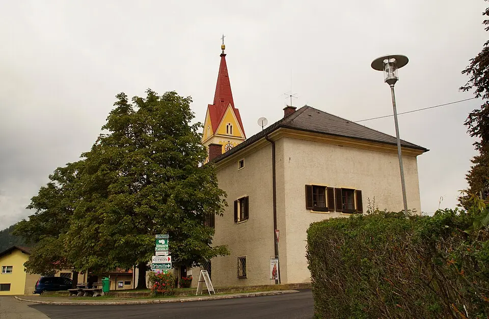 Pfarrhof und Wirtschaftsgebäude