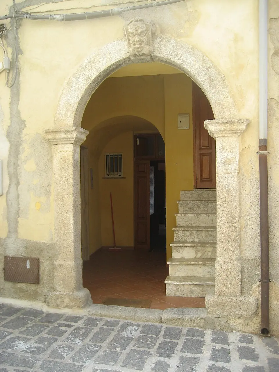 torri e mura di cinta del Borgo Antico