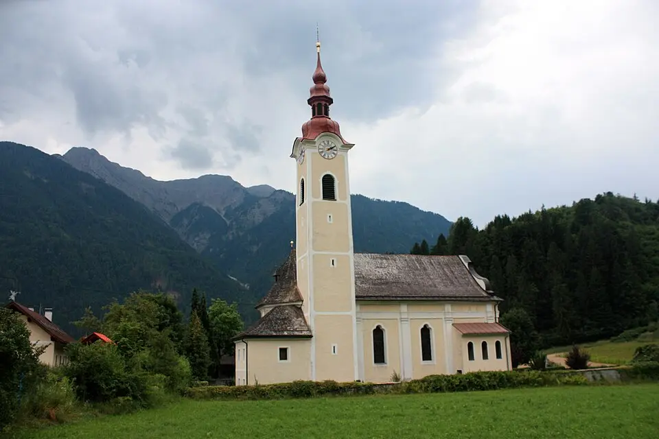 Image: JJ55 · Public domain Pfarrkirche Dellach im Drautal