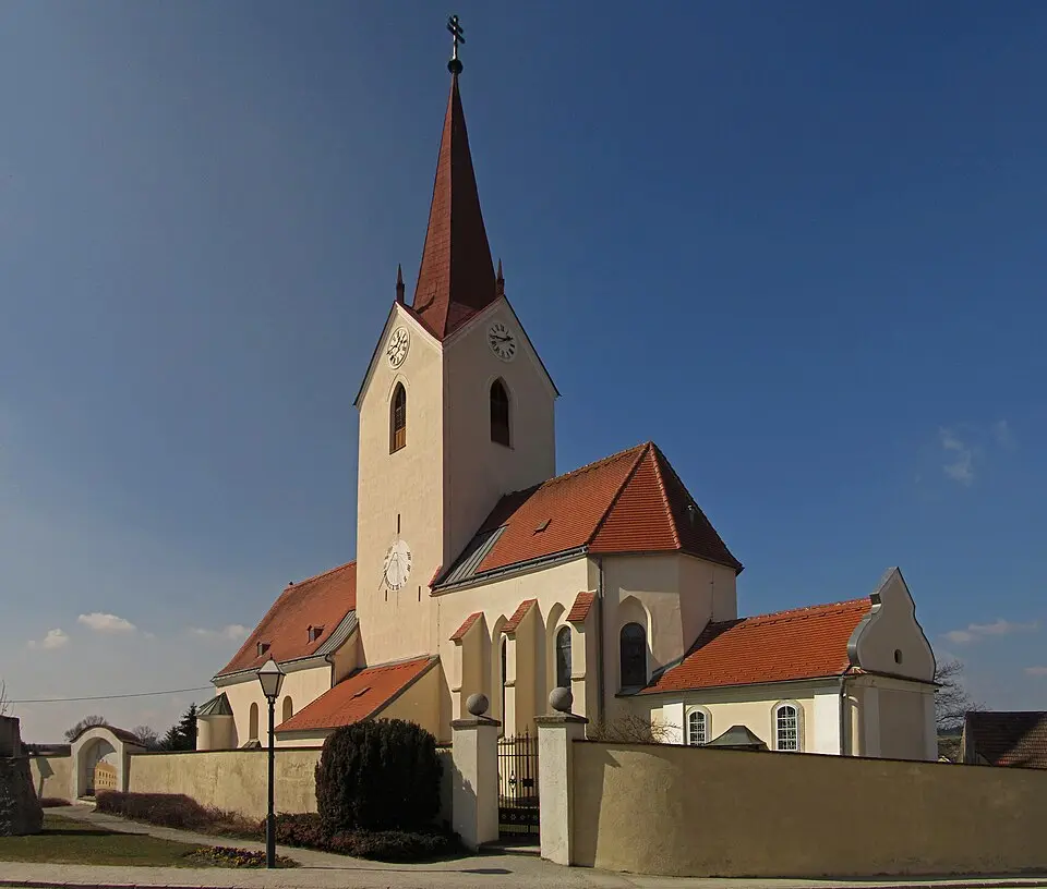 Image: Duke of W4 (talk) · CC BY 3.0 Pfarrkirche Schweiggers