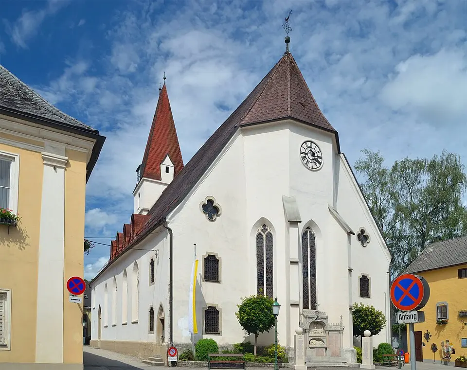 Bild: Herzi Pinki · CC BY-SA 3.0 Kath. Pfarrkirche hl. Nikolaus