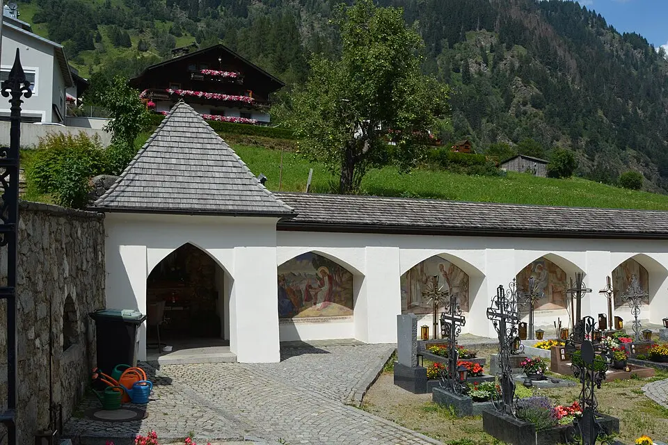 Friedhofskapelle Hopfgarten in Defereggen