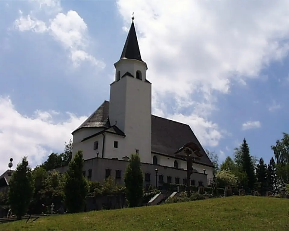 Bild: Kowia · CC BY-SA 3.0 Pfarrkirche Koppl