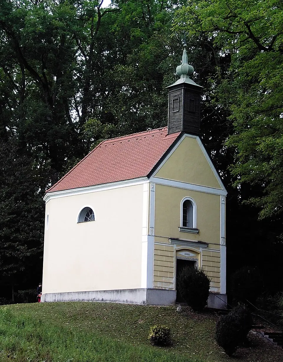 Bild: Bodory Thomas · CC BY-SA 3.0 Kalvarienberg, Kalvarienbergkirche