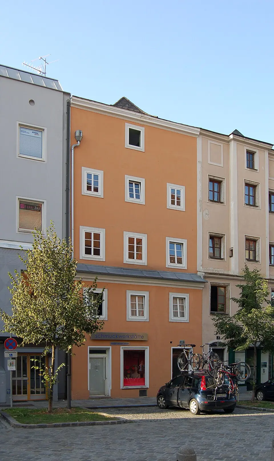 Pfarrplatz 2