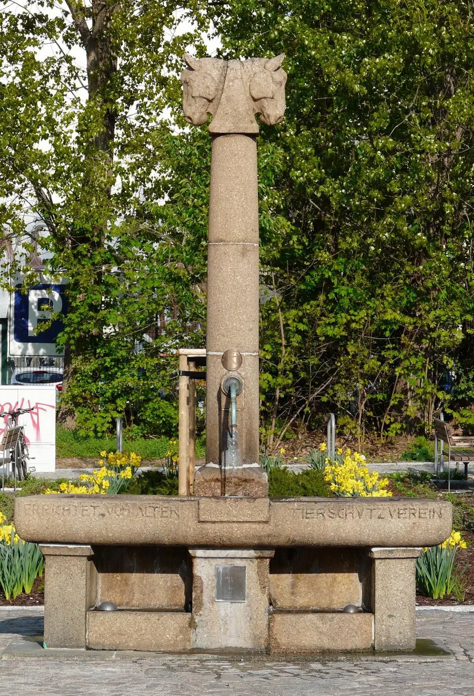 Pferdetränkbrunnen