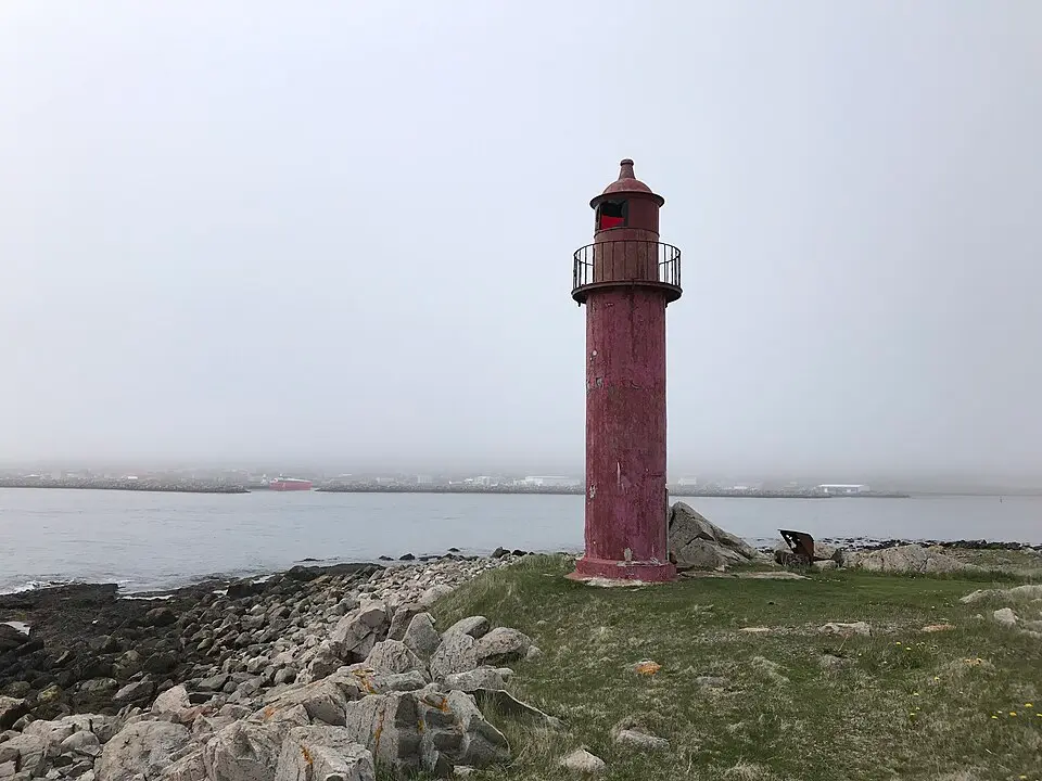 phare de l'île aux marins