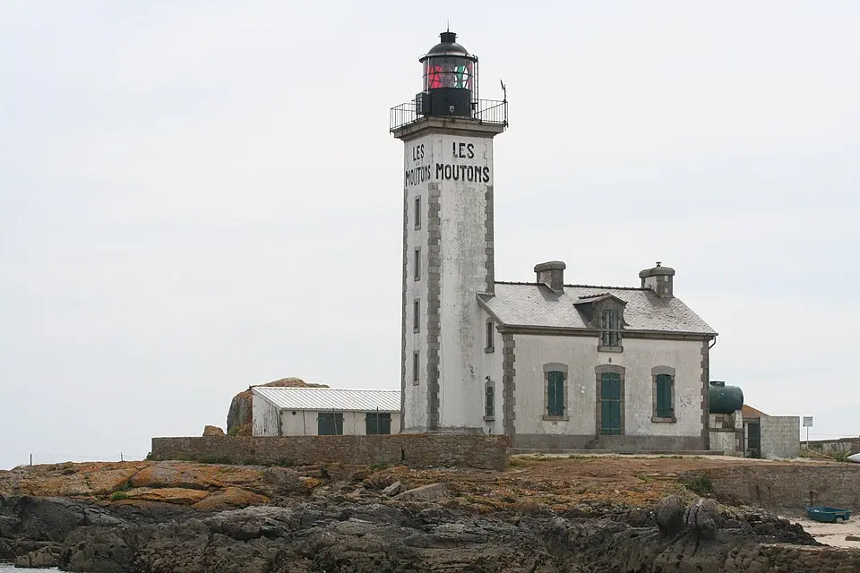 phare de l'Île aux Moutons
