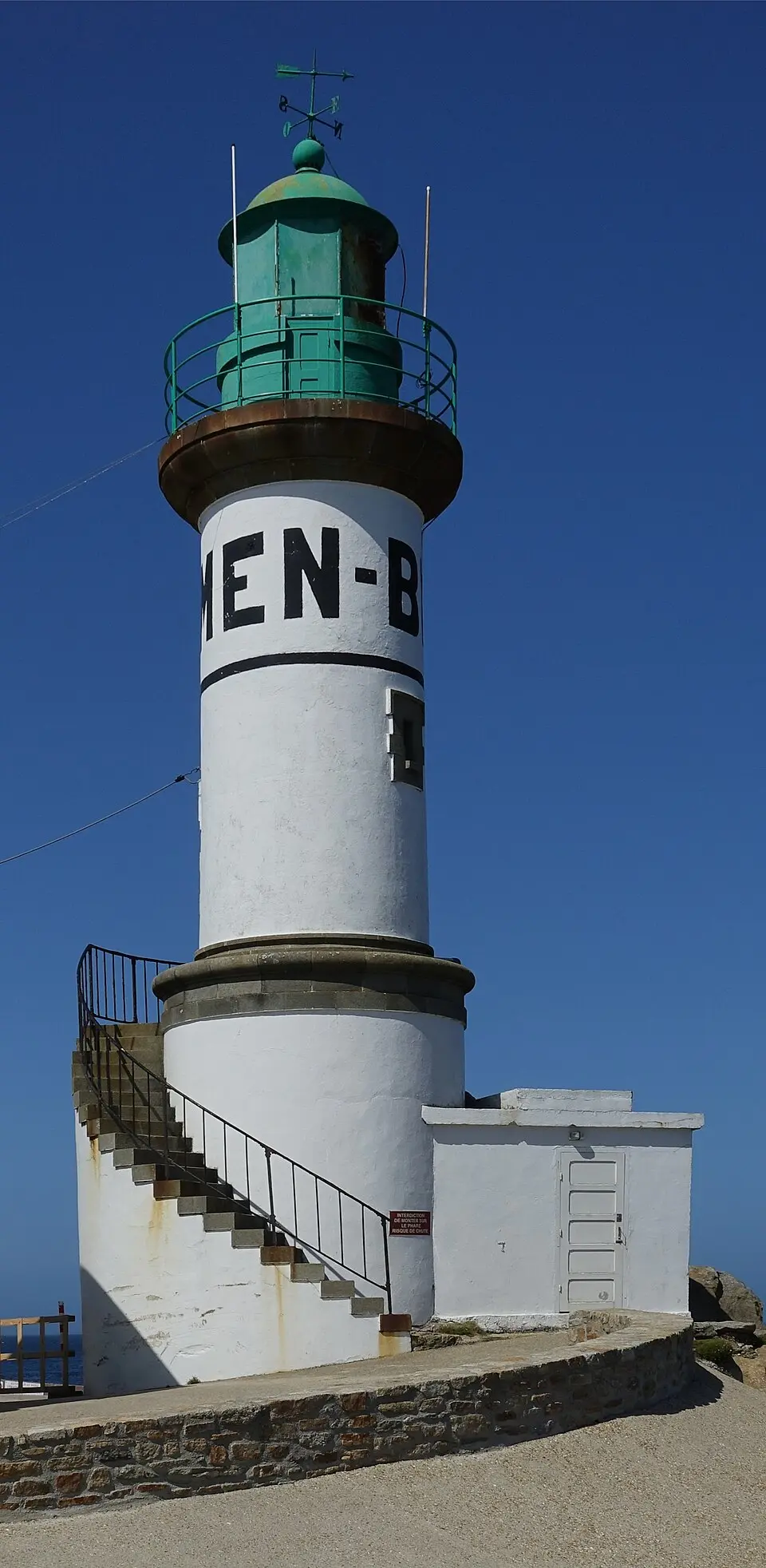 Phare de Men Brial