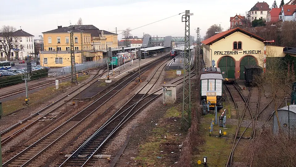 Neustadt (Weinstrasse) Hauptbahnhof