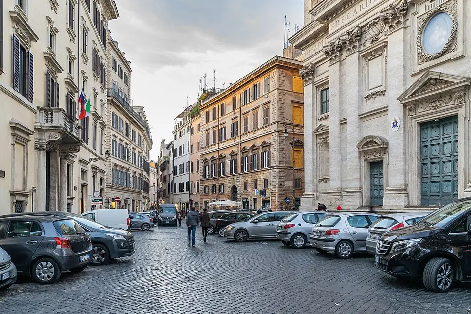 place Benedetto Cairoli