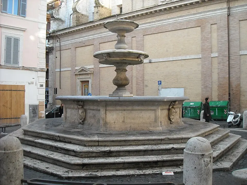 fontaine de la piazza della Madonna dei Monti