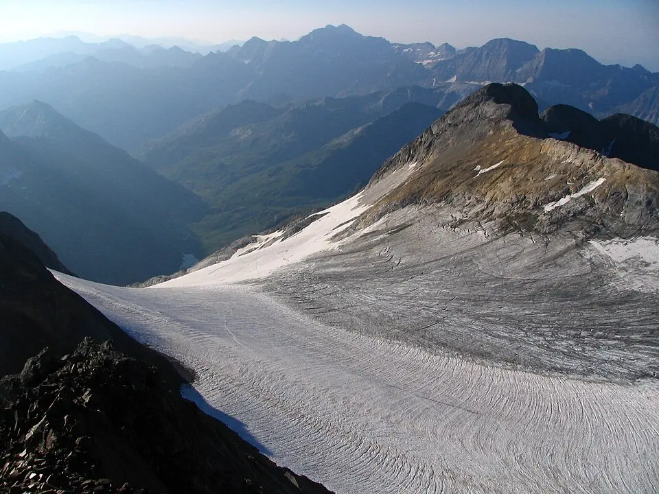 Image: Thibautsl · CC BY-SA 3.0 Montferrat