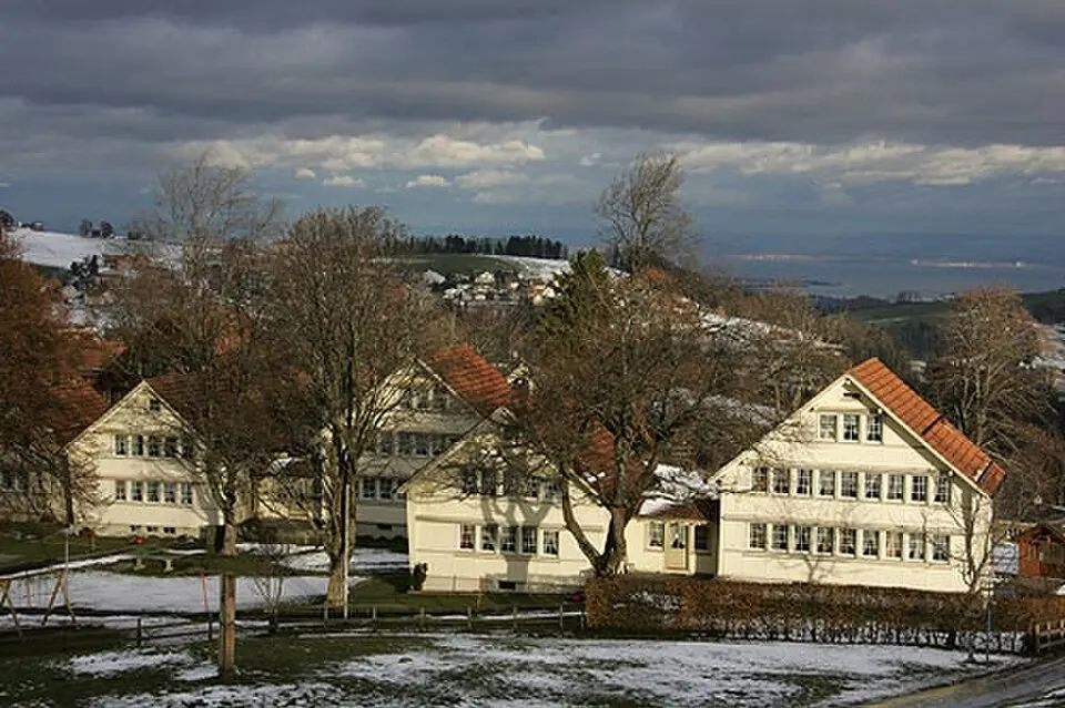 Obrázok: Roland Zumbühl (Picswiss), Arlesheim (Commons:Picswiss project) · CC BY-SA 3.0 Trogen AR