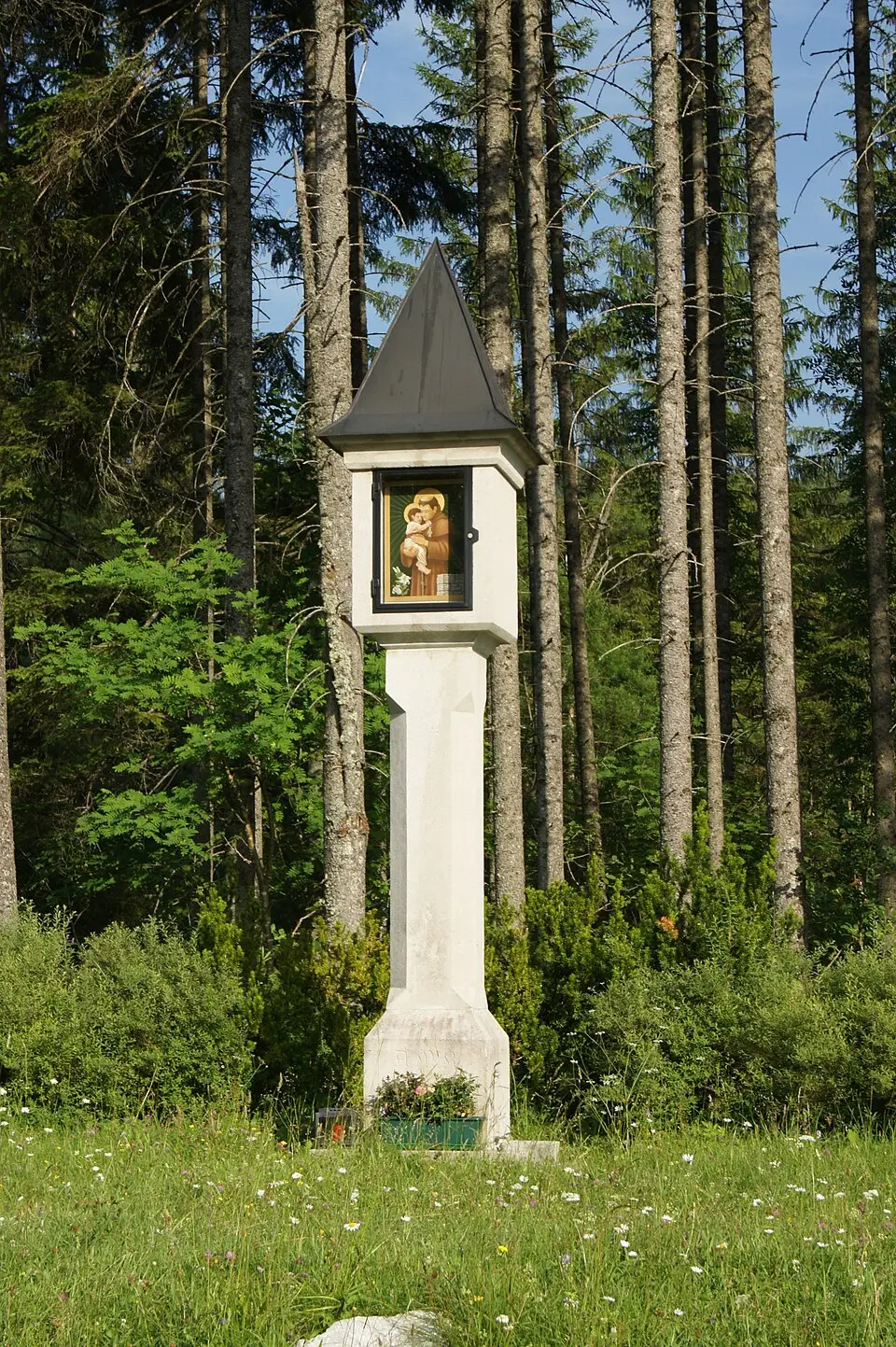 Image: AleXXw · CC BY-SA 3.0 AT Antoniussäule