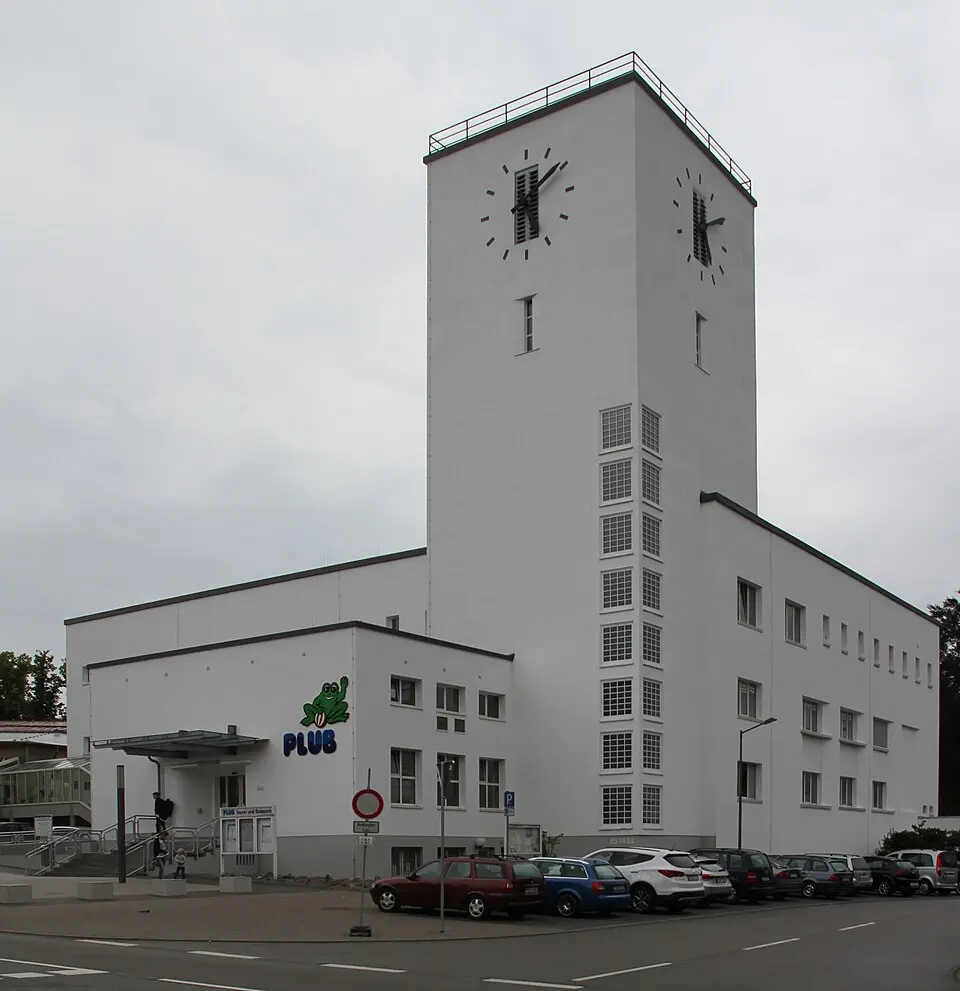 Hallen- und Freibad