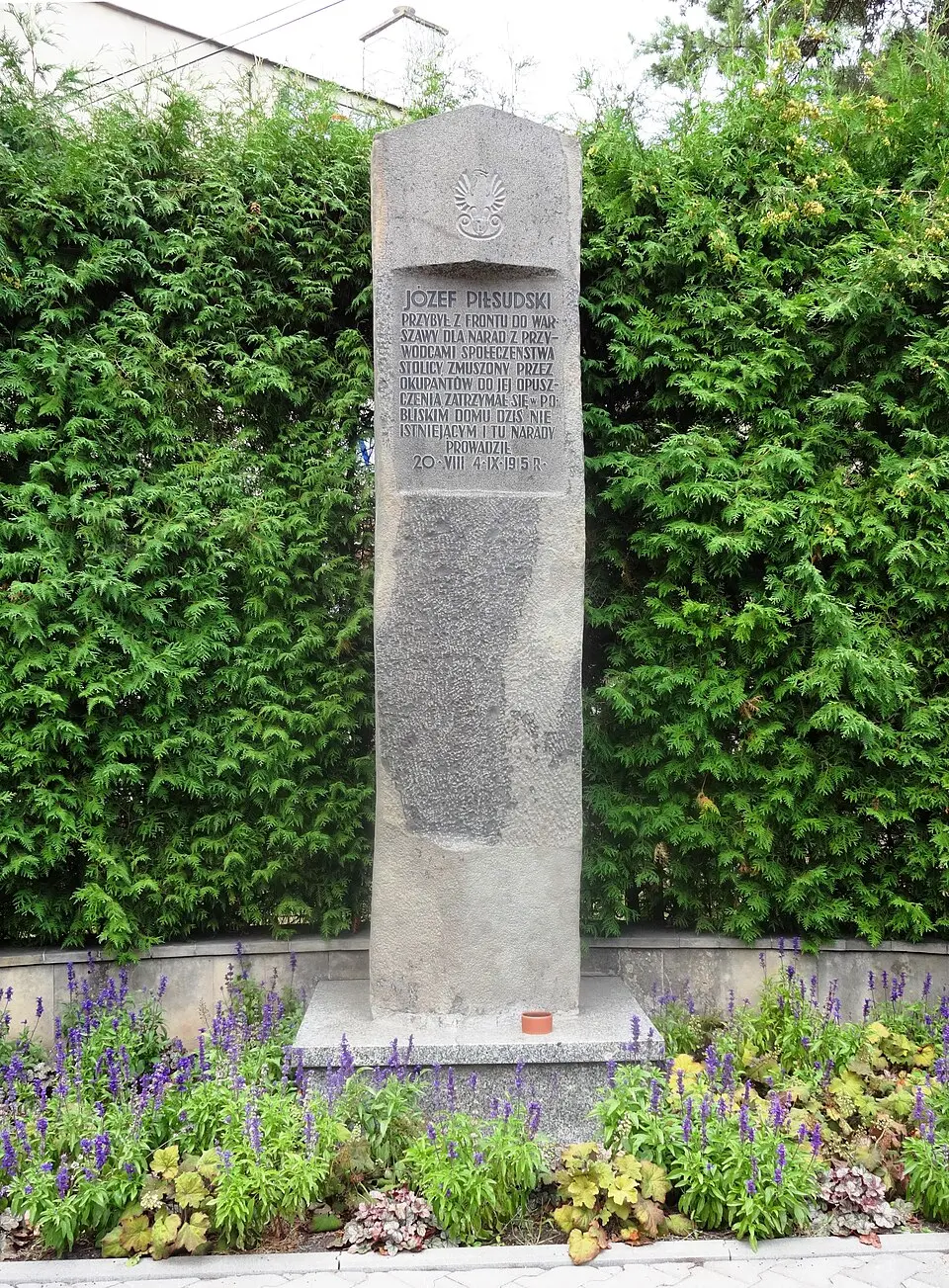 Obelisk Józefa Piłsudskiego w Otwocku