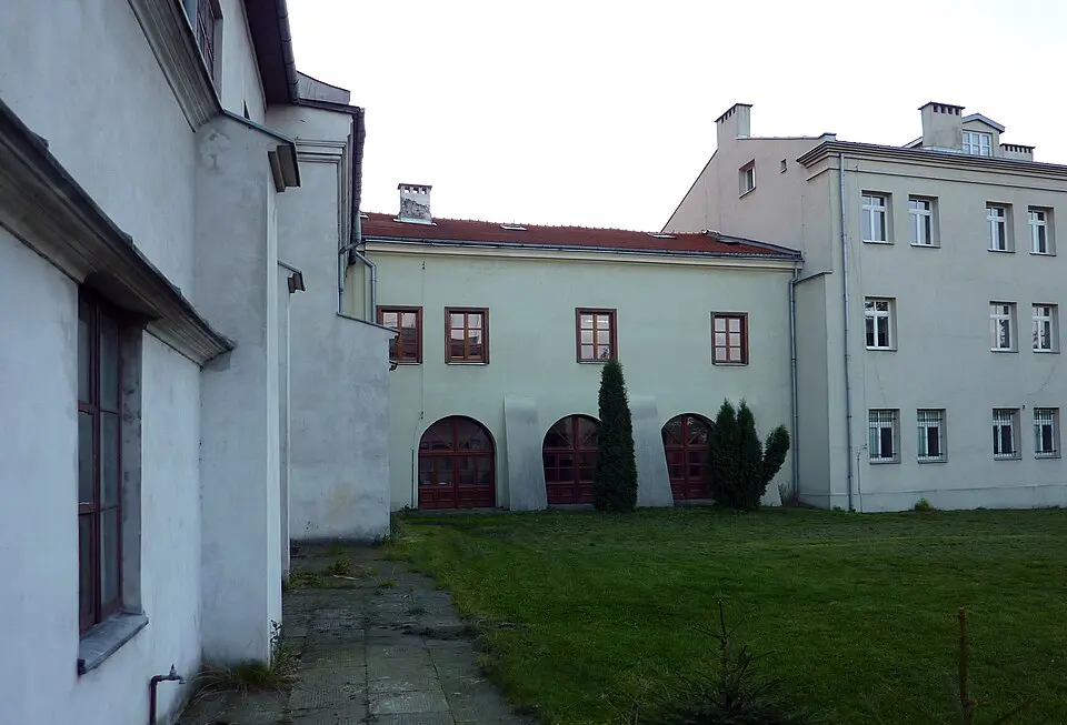 Klasztor, ob. plebania