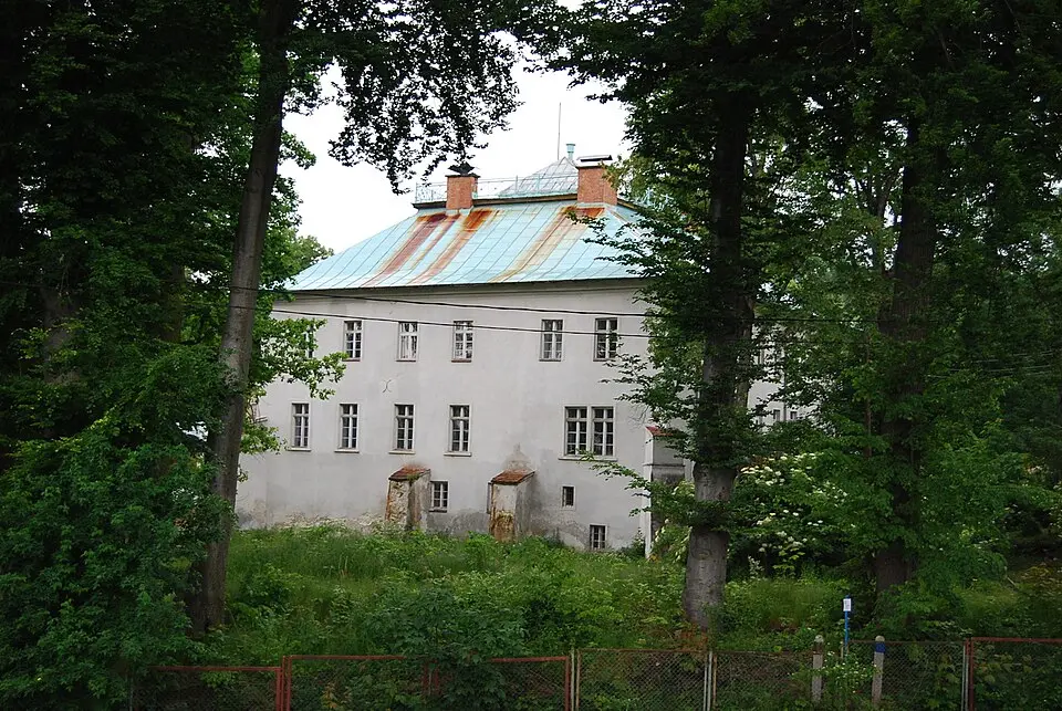 Pałac w Komarnie