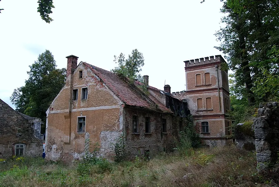 Pałac w Staniszowie