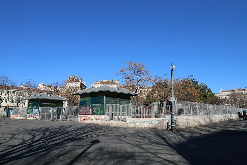 place Jean-Jaurès